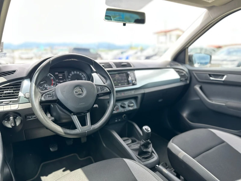 Skoda Fabia / 1.0I / 68000KM / DISTRONIC / EURO 6 / TOP /, снимка 9 - Автомобили и джипове - 50347305