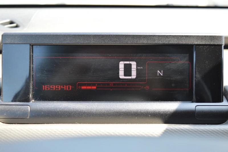 Citroen C4 Cactus 1.6HDi-AVTOMAT, снимка 12 - Автомобили и джипове - 50771101