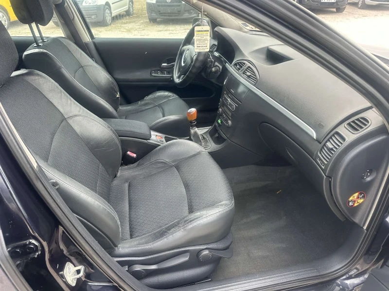 Renault Laguna, снимка 9 - Автомобили и джипове - 51771393
