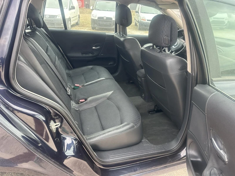 Renault Laguna, снимка 8 - Автомобили и джипове - 51771393