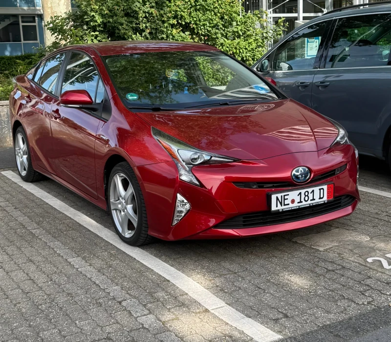 Toyota Prius Hibrit , снимка 8 - Автомобили и джипове - 52328600