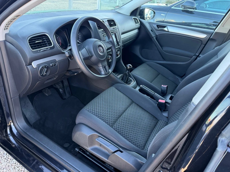 VW Golf TSi, НАВИ, КАМЕРА, ПОДГРЕВ, снимка 8 - Автомобили и джипове - 52774279