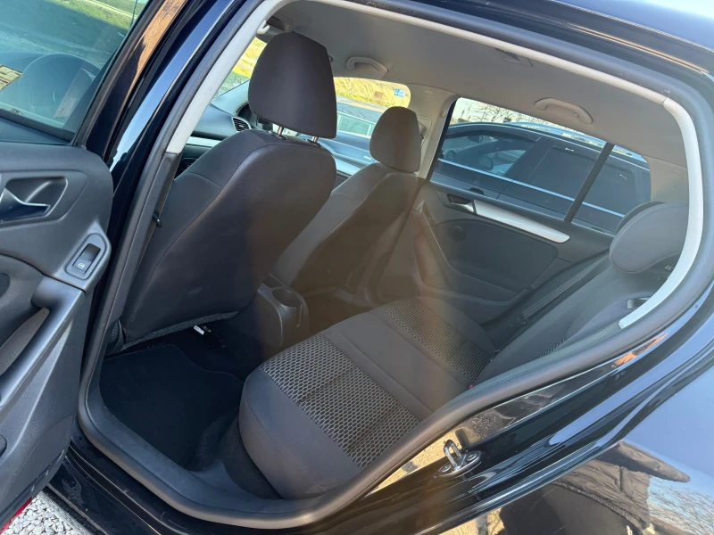 VW Golf TSi, НАВИ, КАМЕРА, ПОДГРЕВ, снимка 14 - Автомобили и джипове - 52774279