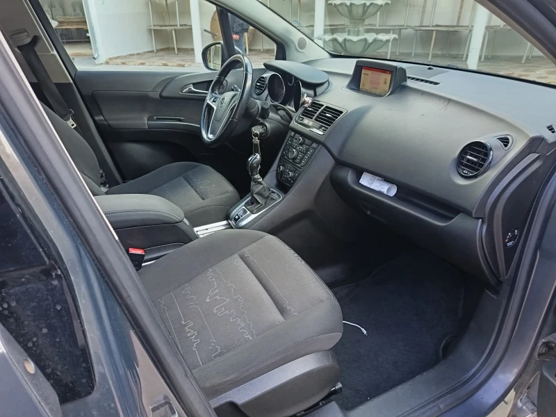Opel Meriva   2015г 1.4 турбо бензин 120  EVRO 6, снимка 9 - Автомобили и джипове - 52870299