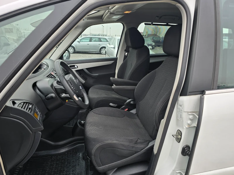 Citroen C4 Picasso 1.6HDI 112кс 7 места EURO 5, снимка 11 - Автомобили и джипове - 53201844