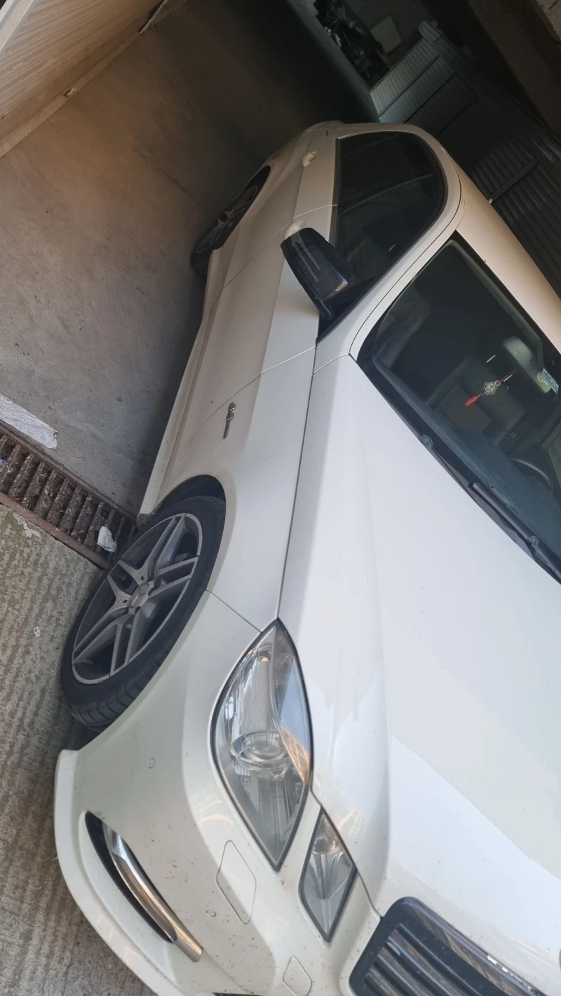 Mercedes-Benz E 220, снимка 5 - Автомобили и джипове - 53537544