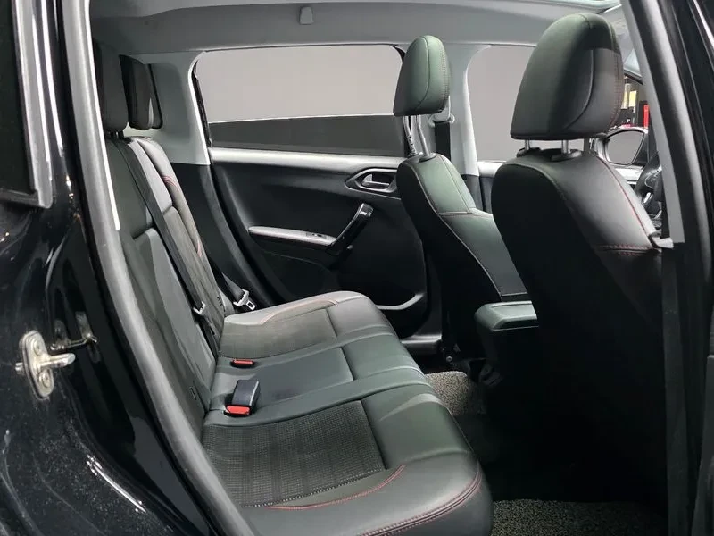 Peugeot 2008 1.5 Bluehdi Gt Line | Mobile.bg � ����������� 11