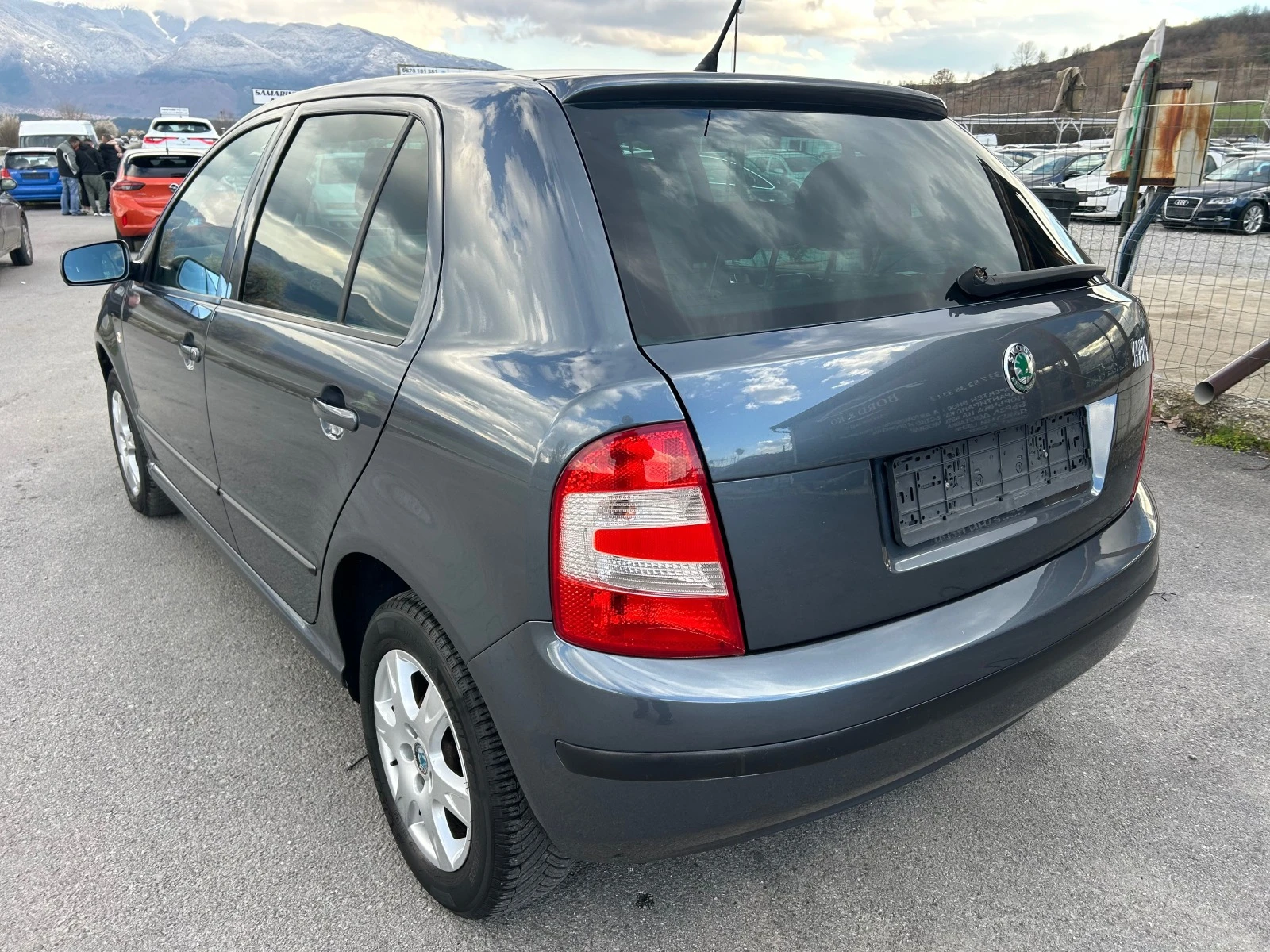 Skoda Fabia 1.4i - изображение 4