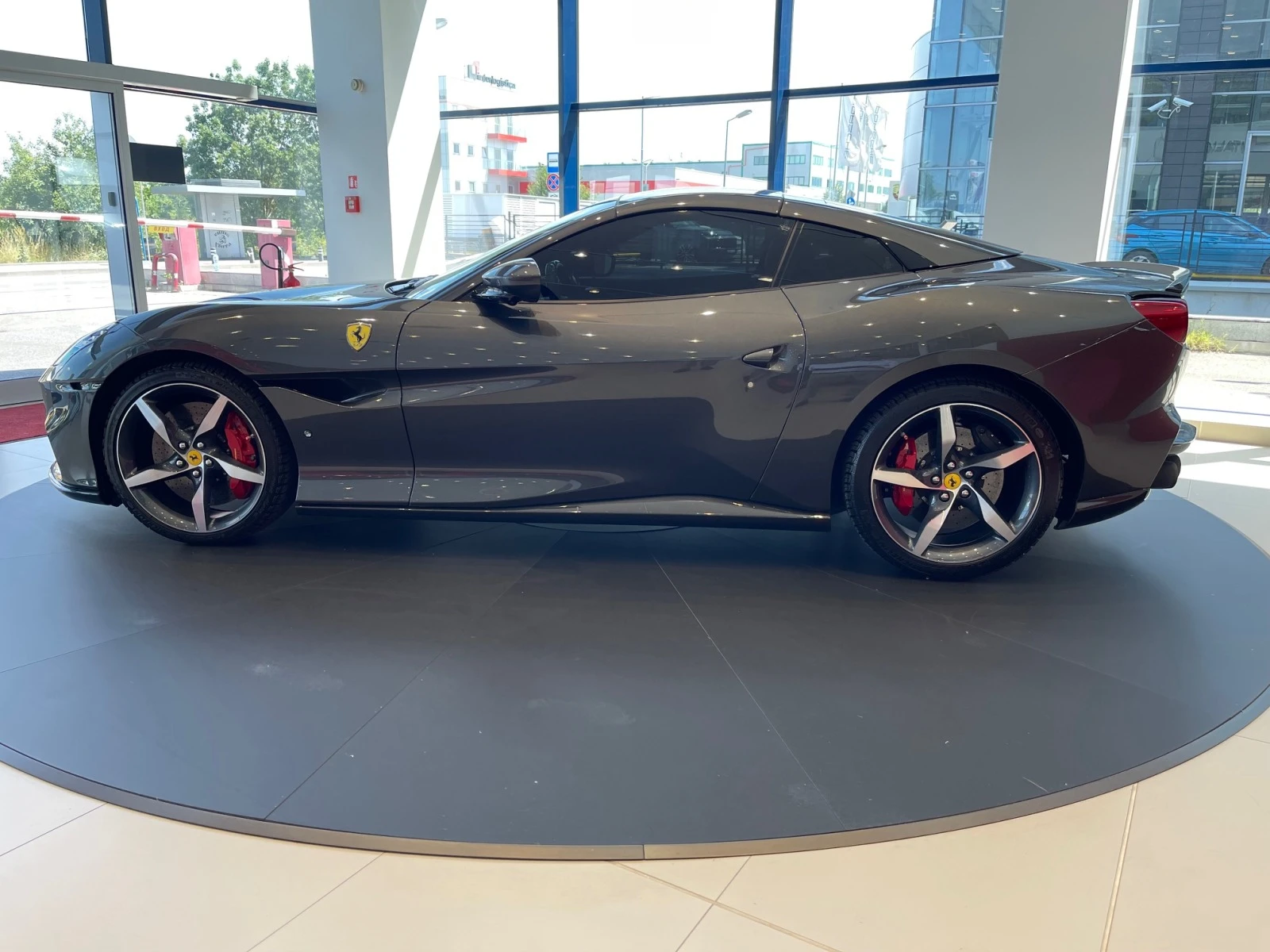 Ferrari Portofino M - изображение 5