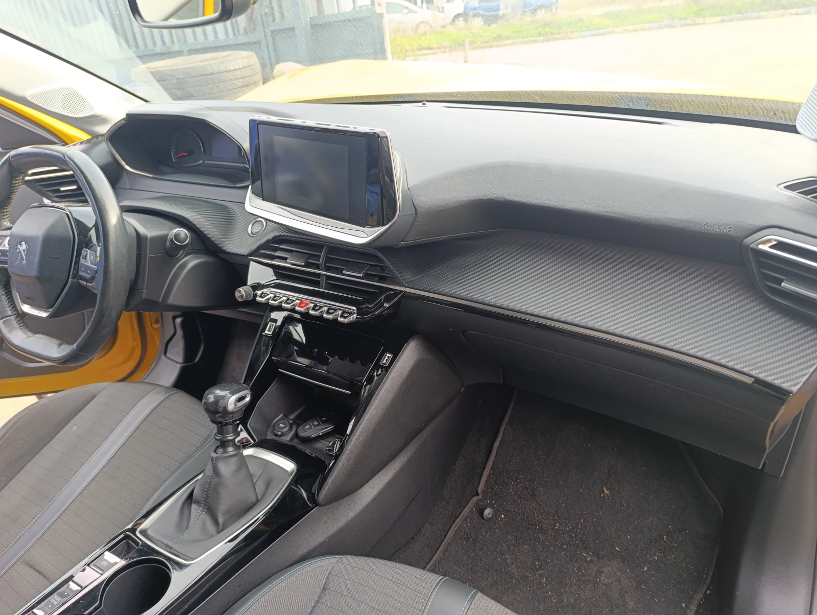Peugeot 208 1.2i | Mobile.bg — изображение 14
