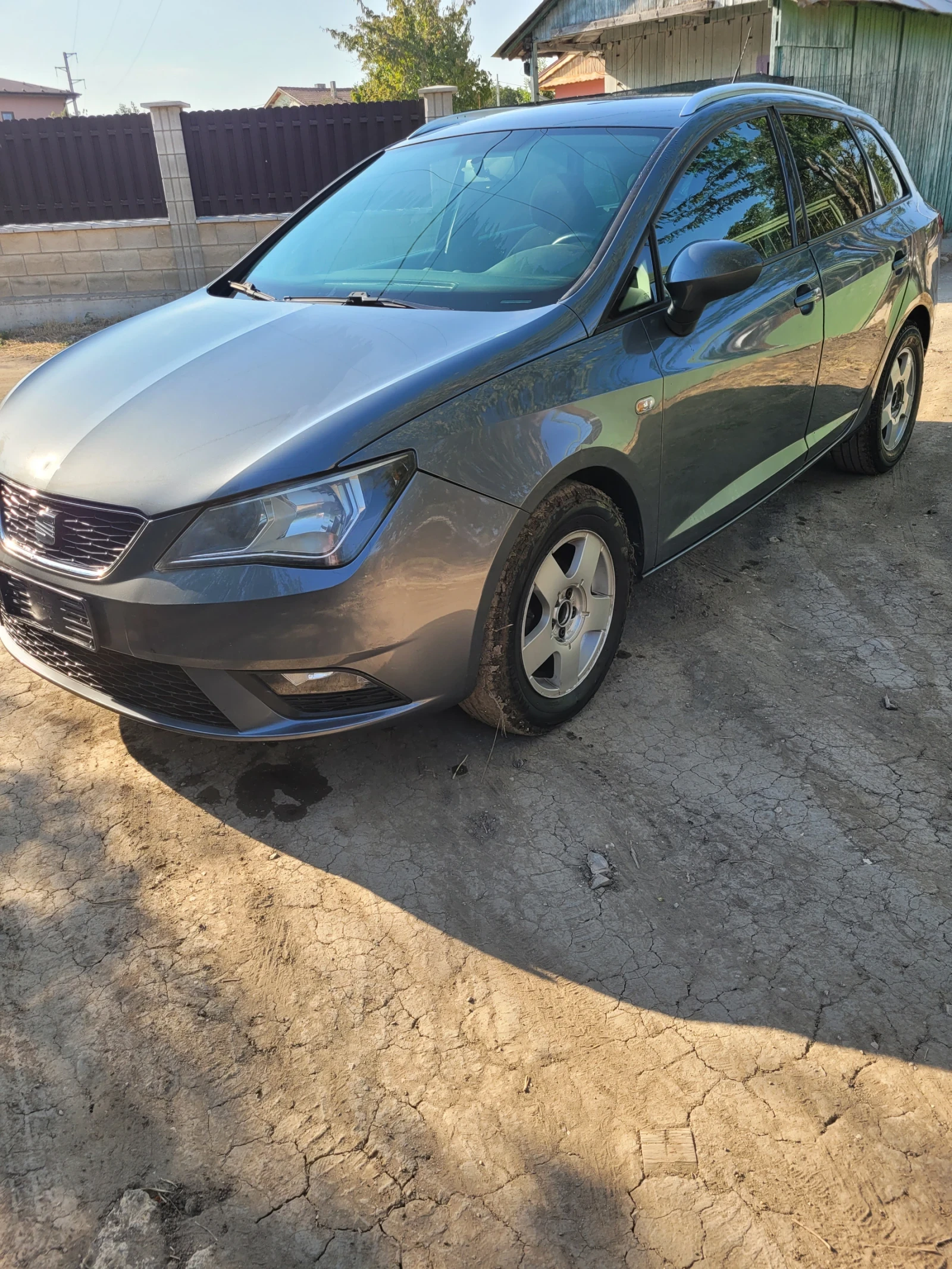 Seat Ibiza 1.6 TDI  - изображение 8