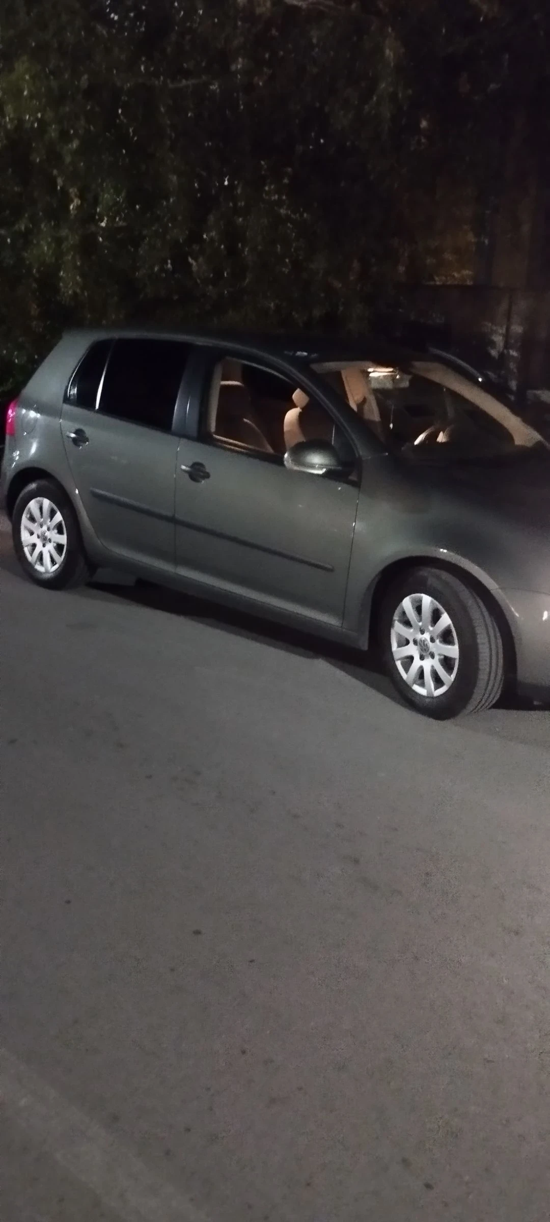 VW Golf 1.6фси 115 - изображение 2