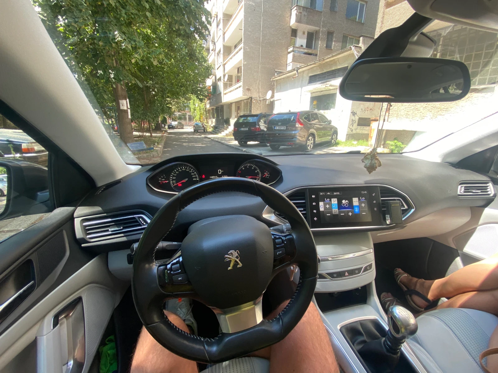 Peugeot 208  - изображение 5