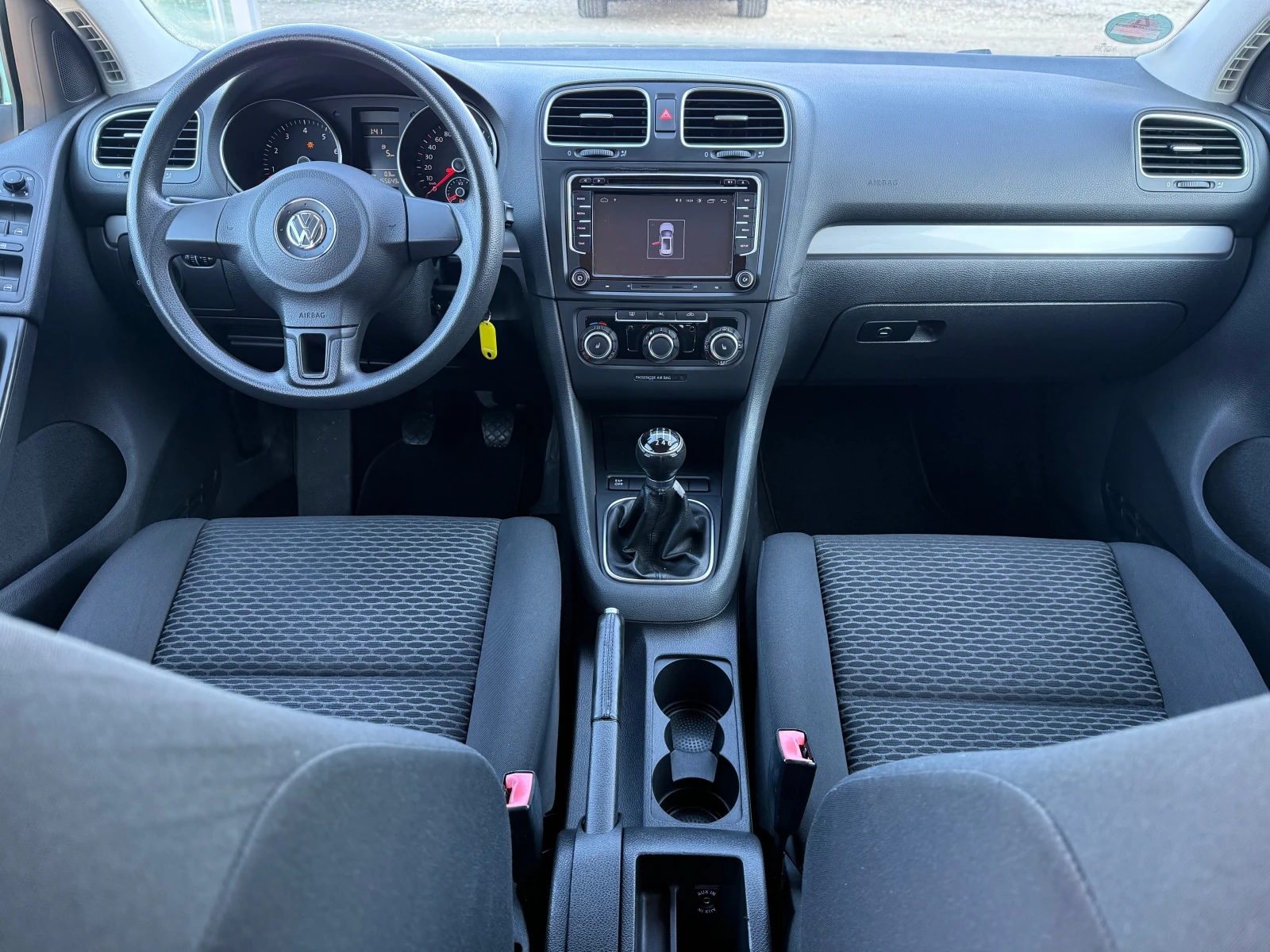 VW Golf TSi, НАВИ, КАМЕРА, ПОДГРЕВ - изображение 9