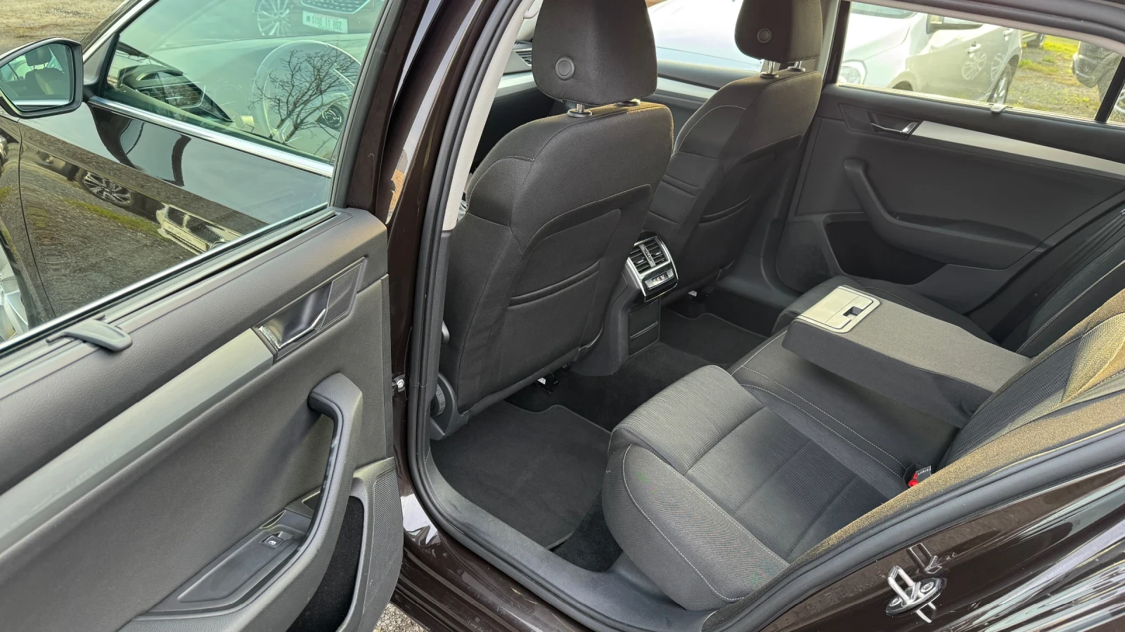 Skoda Superb 2.0TDI 190�.�. 4�4 ��������� | Mobile.bg � ����������� 11