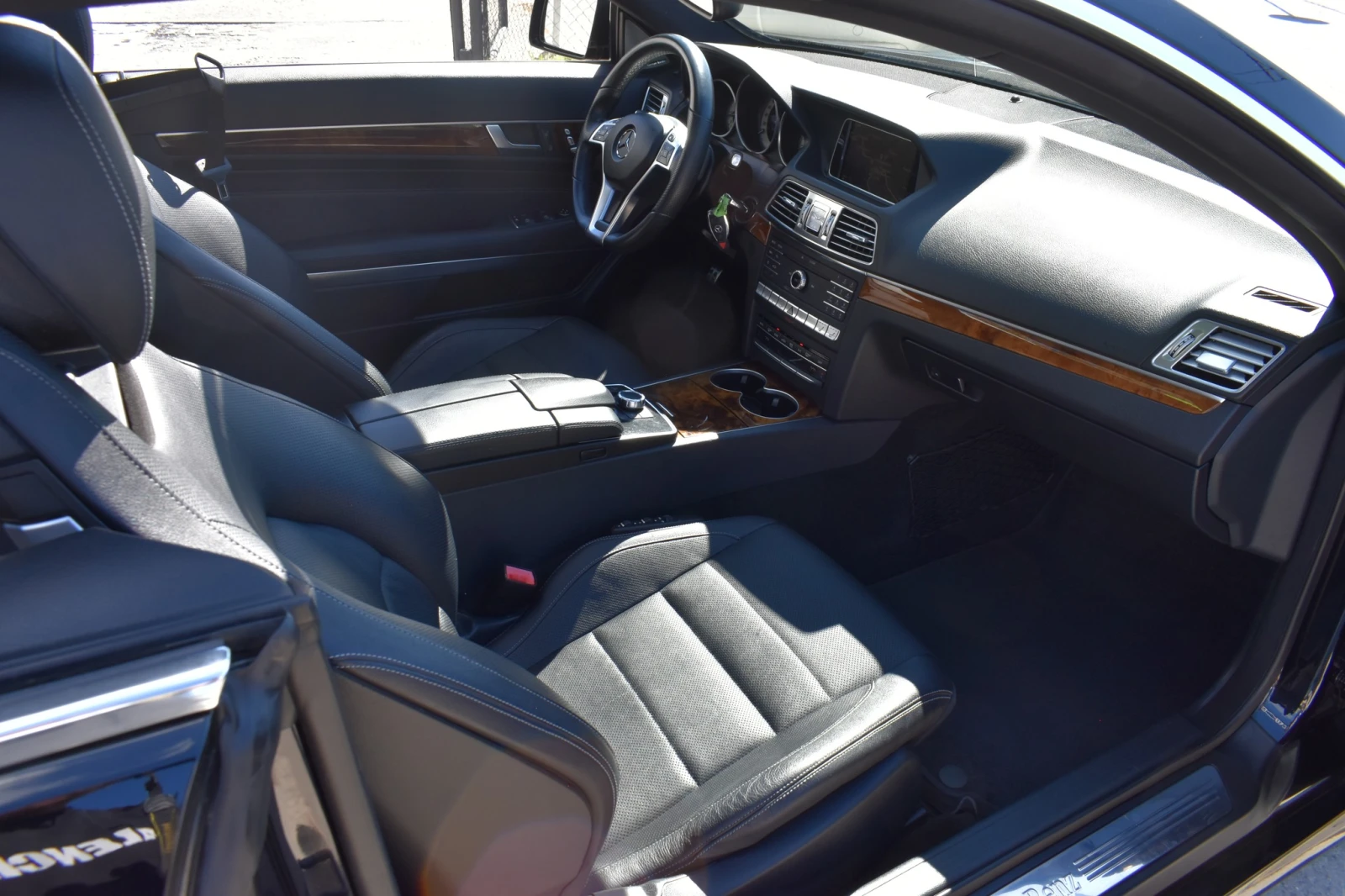 Mercedes-Benz E 400 333H.P UNIQUE* PANORAMA* HARMAN* LINE ASSIST* FRON | Mobile.bg � ����������� 16
