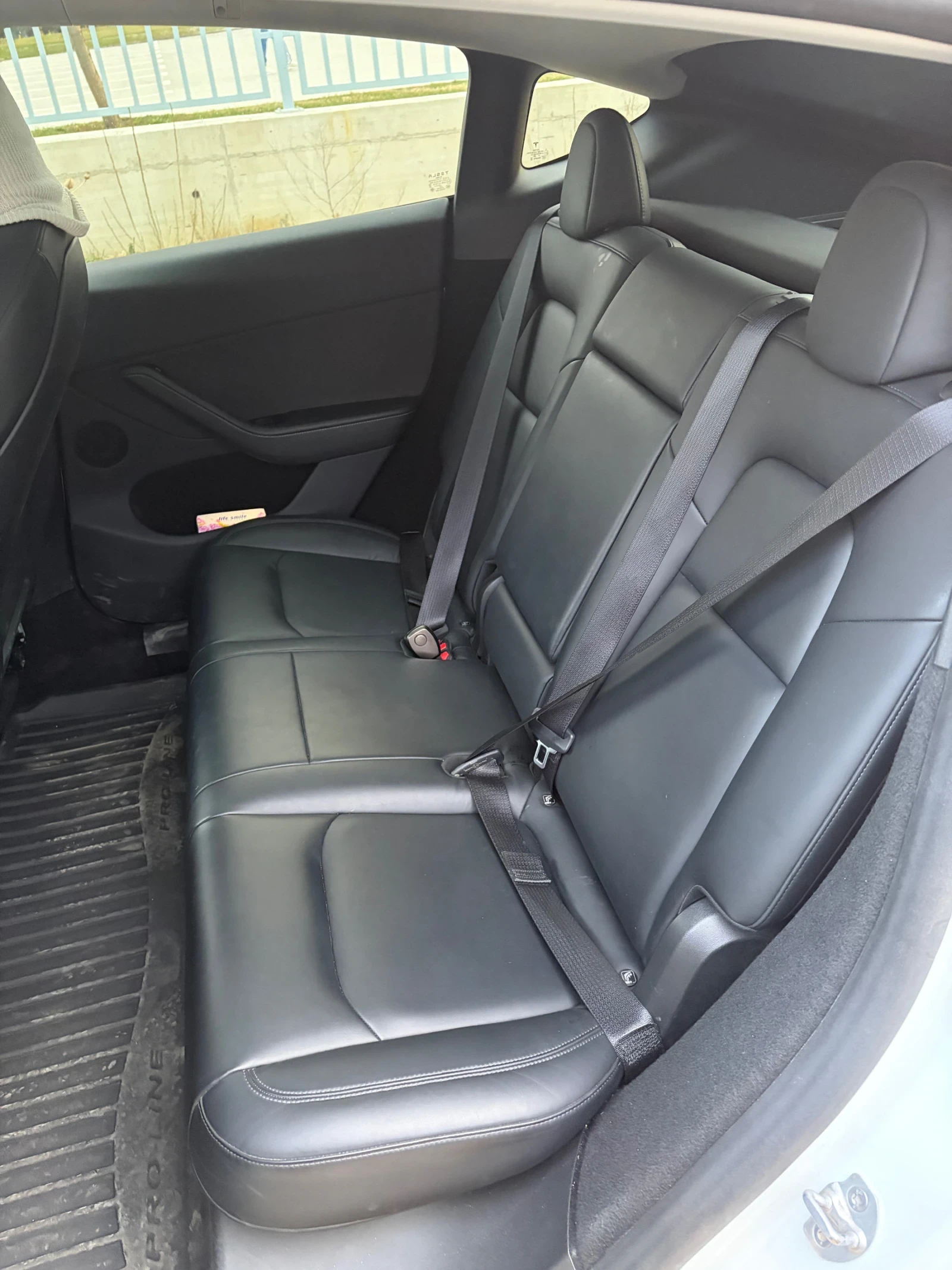 Tesla Model Y EU с гаранция, снимка 8 - Автомобили и джипове - 53757891