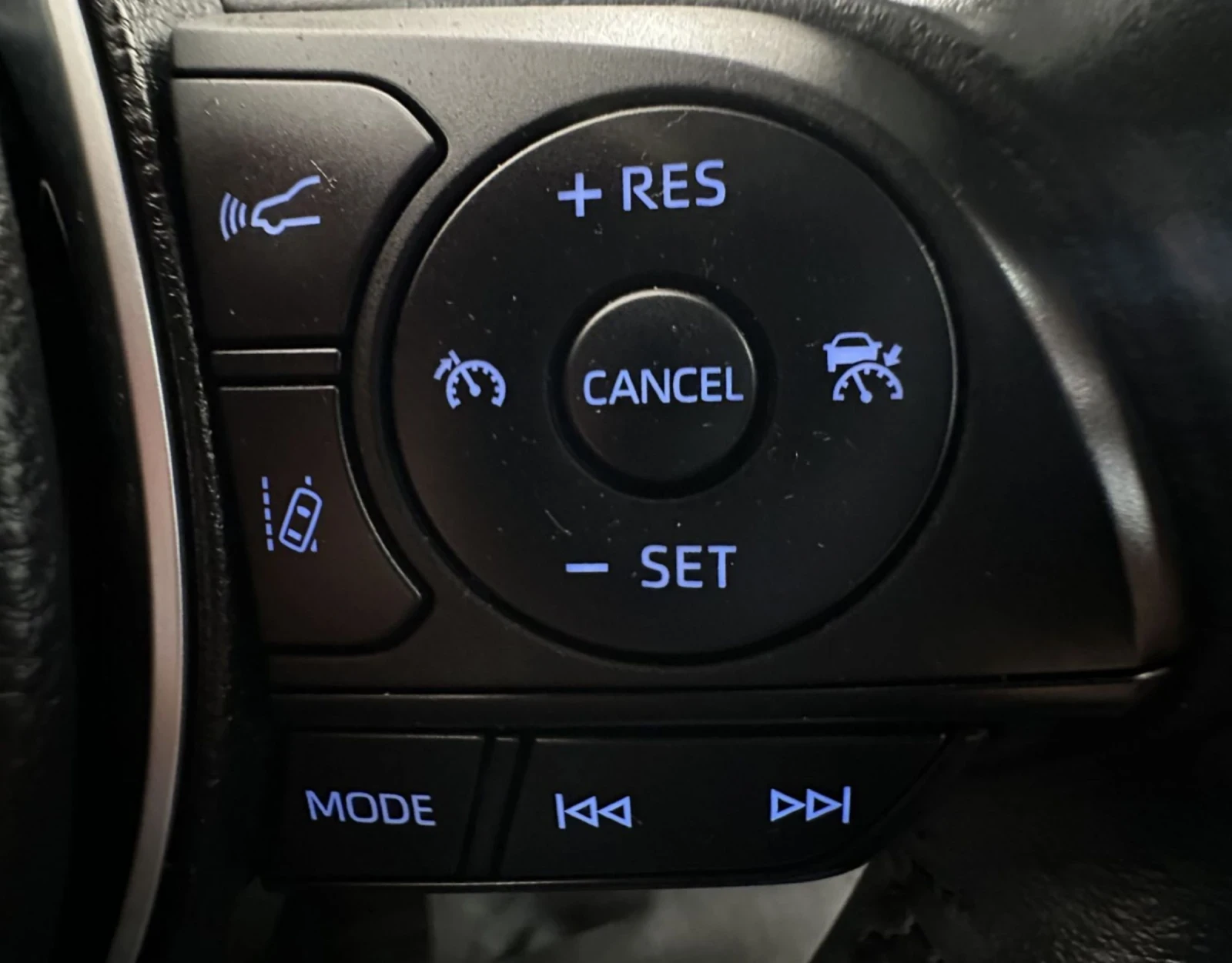 Toyota Corolla 1.8 GR SPORT.HYBRID.KAMERA.LED.NAVI, снимка 9 - Автомобили и джипове - 53830639