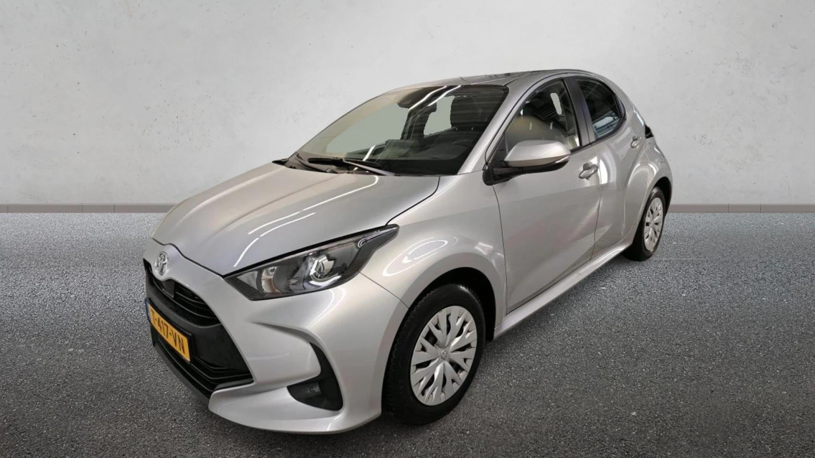 Toyota Yaris 1.5 VVT-i Active  | Mobile.bg � ����������� 2