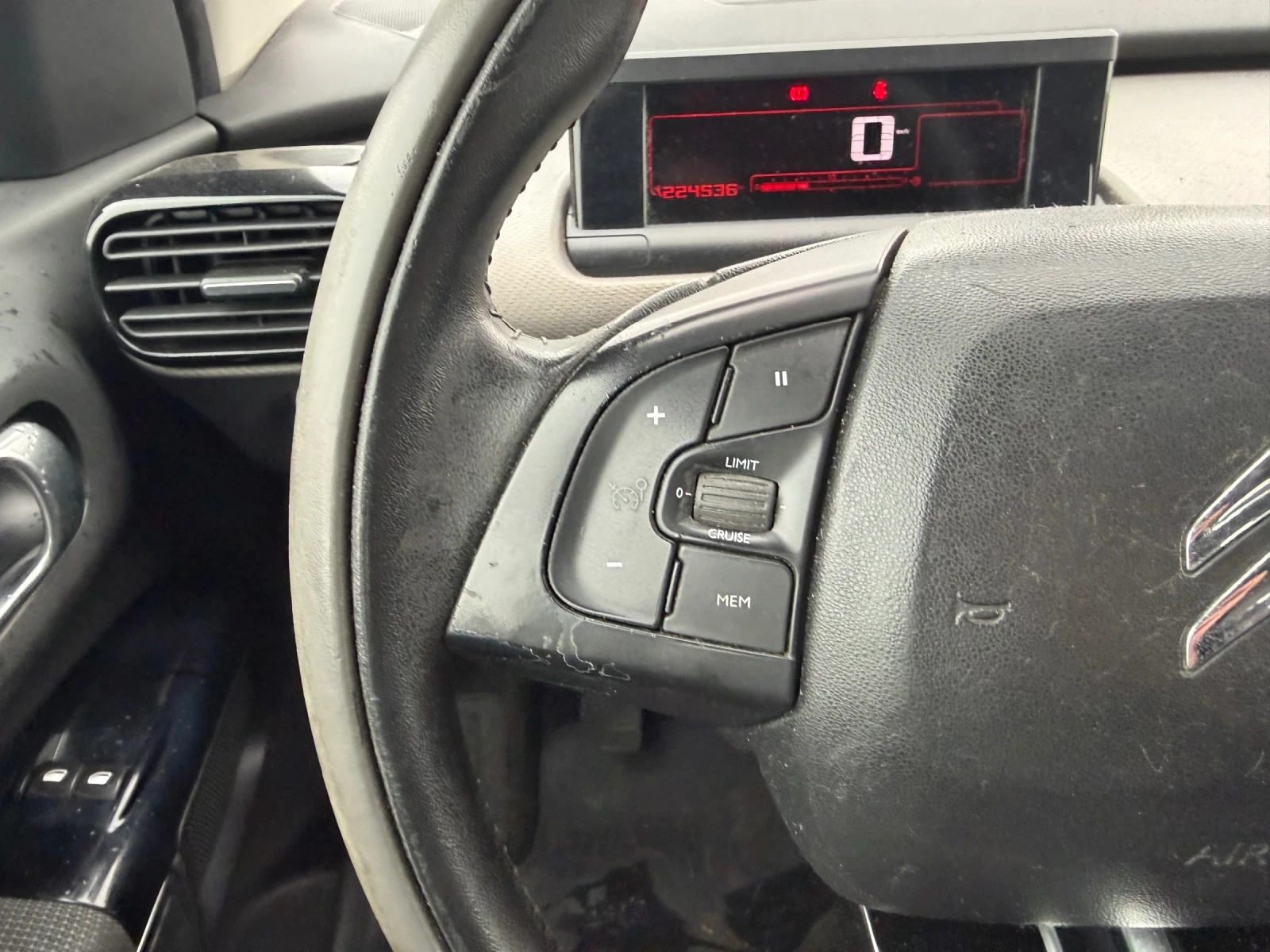 Citroen C4 Cactus 1.6HDI EURO6B | Mobile.bg � ����������� 13