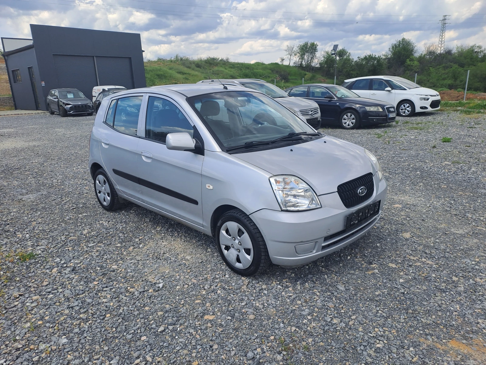 Kia Picanto 1.0i 115000kм, снимка 3 - Автомобили и джипове - 54355431