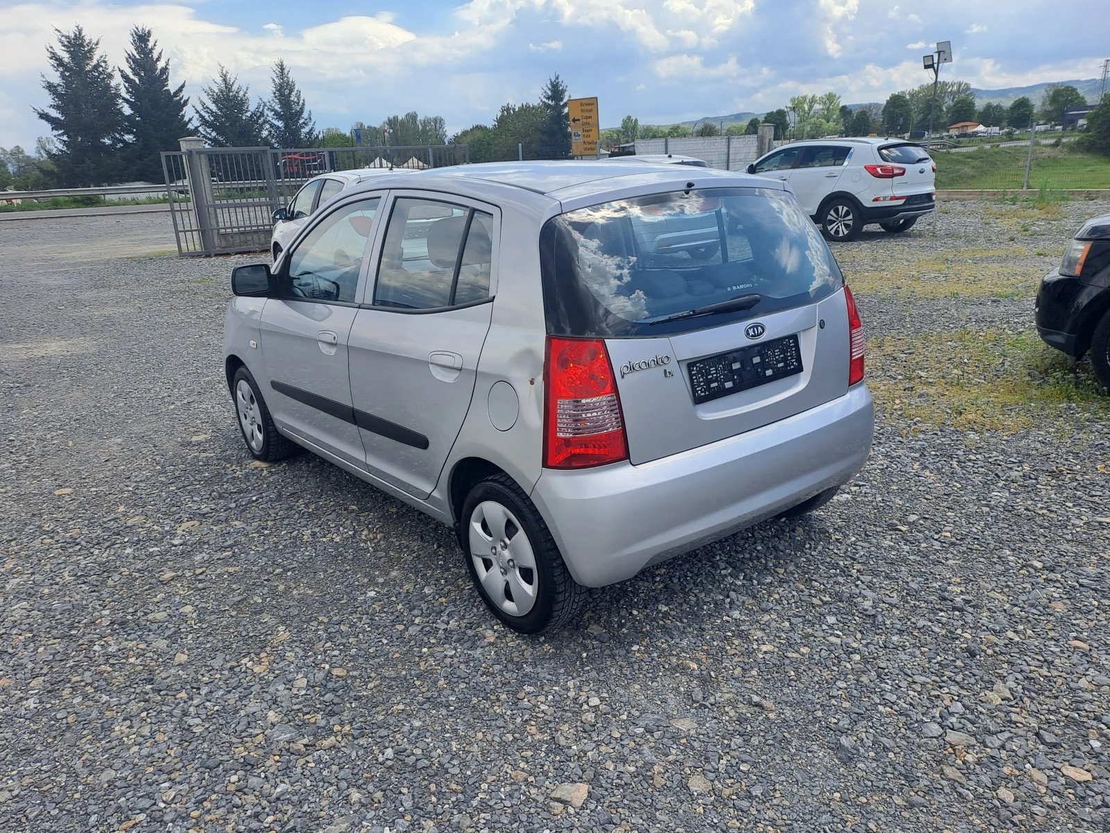 Kia Picanto 1.0i 115000kм, снимка 5 - Автомобили и джипове - 54355431