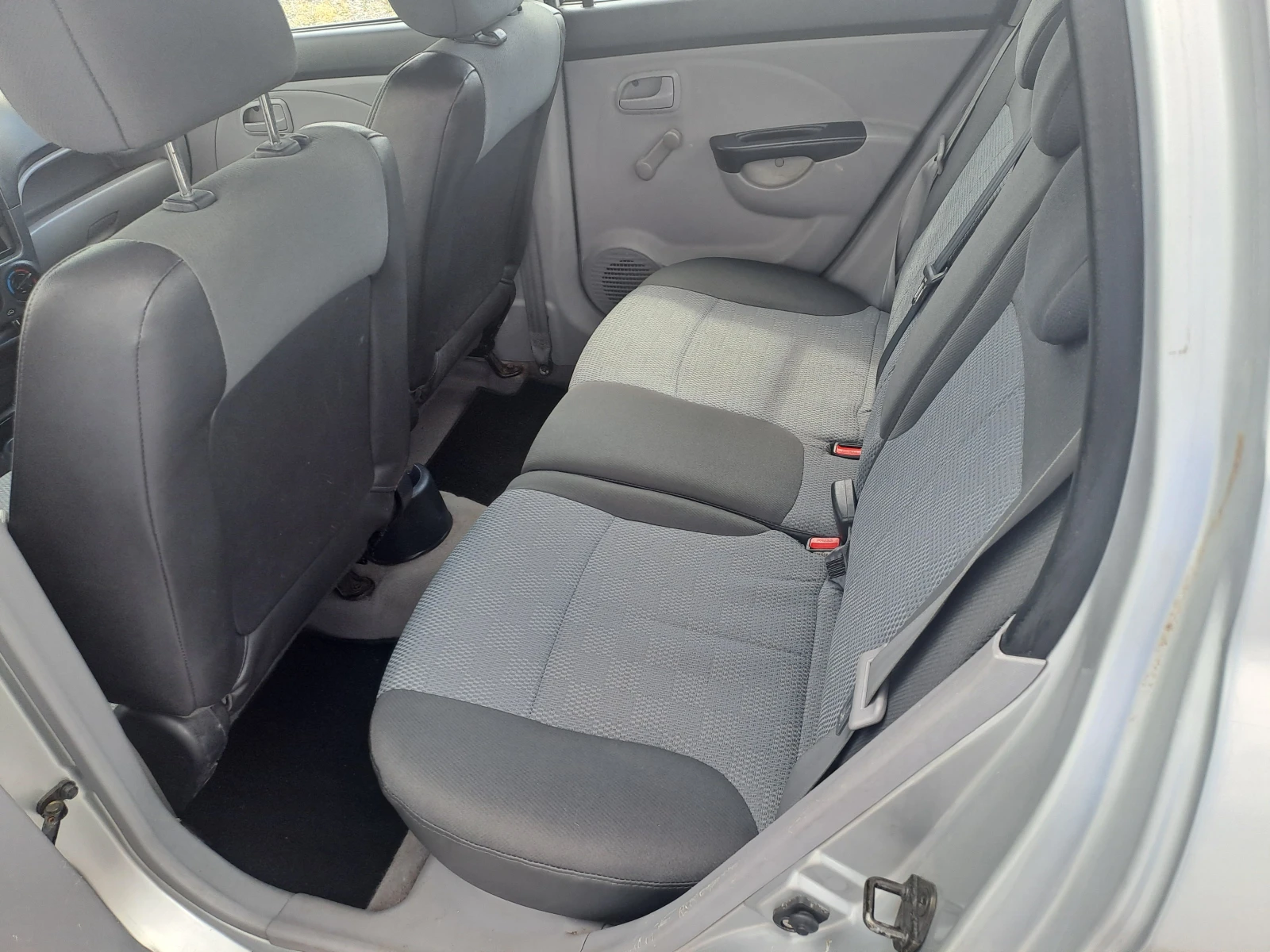 Kia Picanto 1.0i 115000kм, снимка 7 - Автомобили и джипове - 54355431