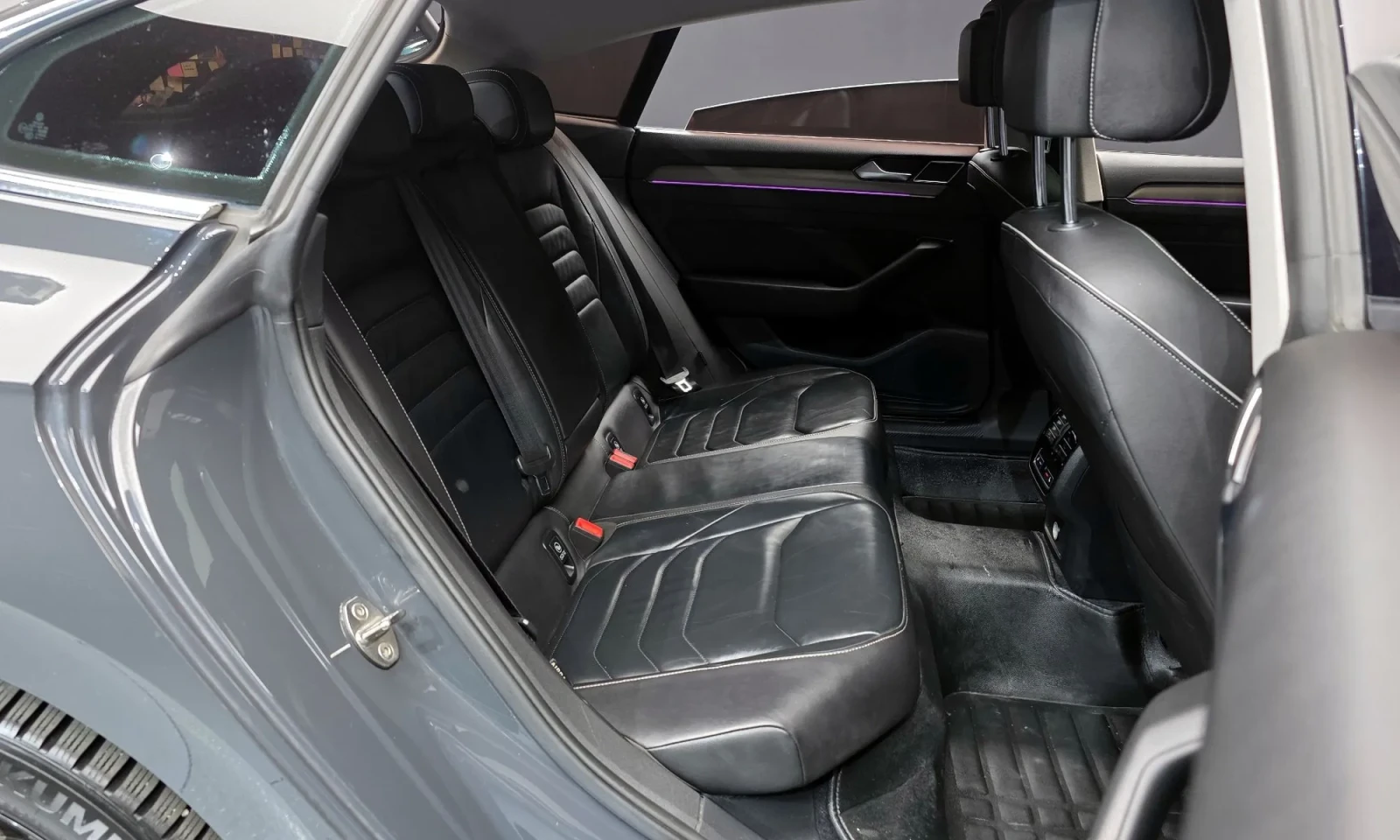 VW Arteon ОБДУХВАНЕ* 360 КАМЕРИ* DYNAUDIO, снимка 12 - Автомобили и джипове - 54378194