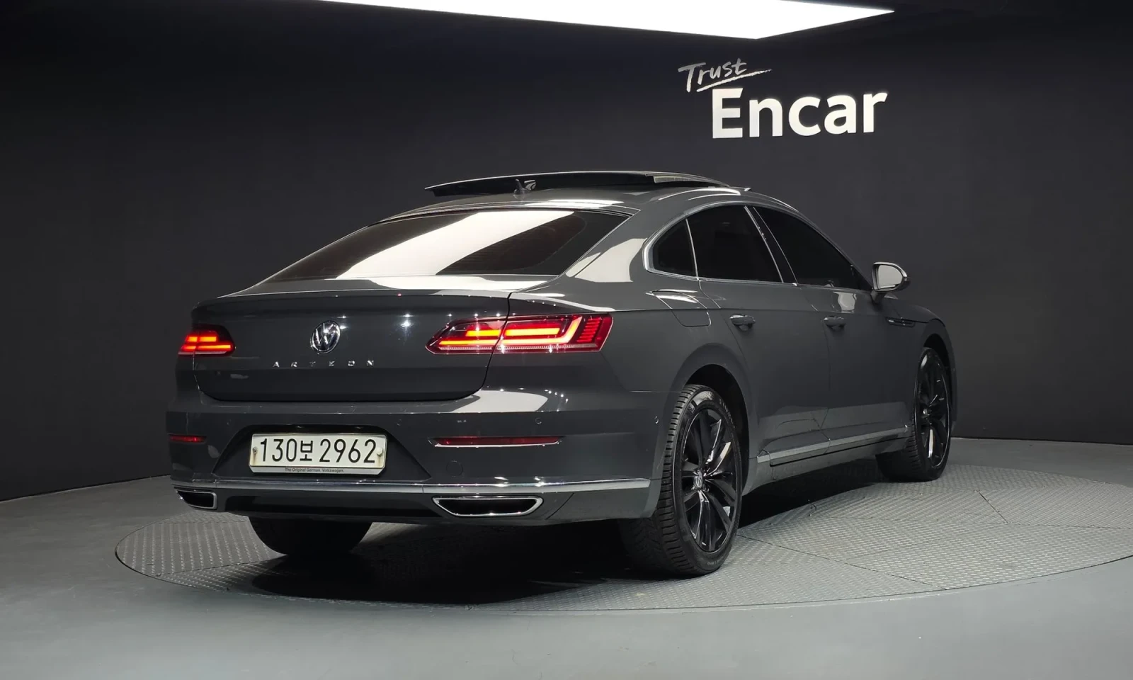 VW Arteon ОБДУХВАНЕ* 360 КАМЕРИ* DYNAUDIO, снимка 2 - Автомобили и джипове - 54378194