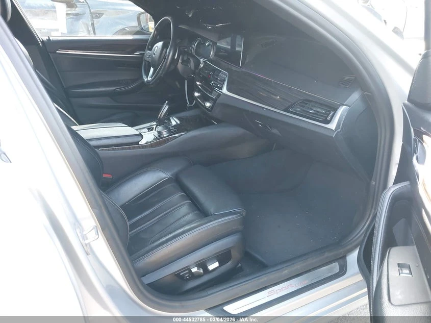 BMW 530 2.0l I, снимка 5 - Автомобили и джипове - 54389578