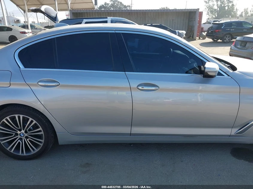 BMW 530 2.0l I, снимка 13 - Автомобили и джипове - 54389578