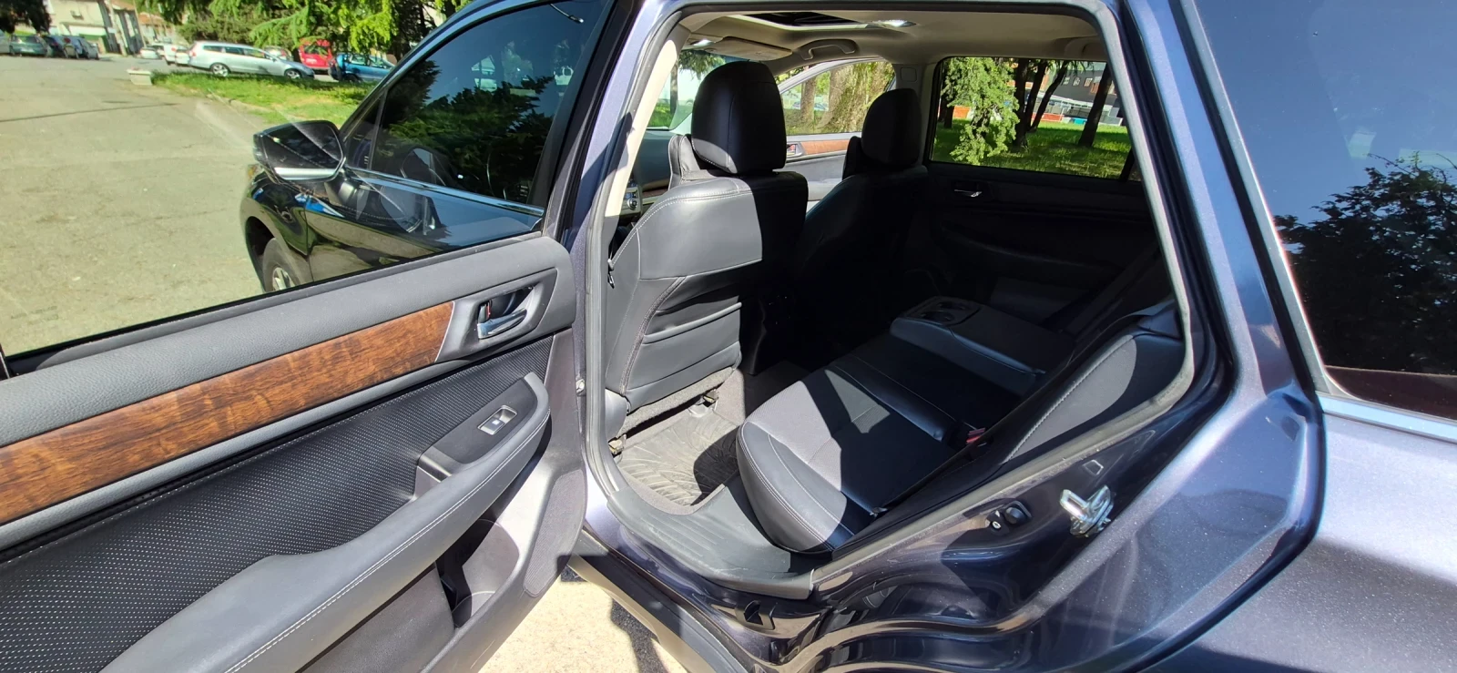 Subaru Outback 3.6R Limited , снимка 8 - Автомобили и джипове - 54452789