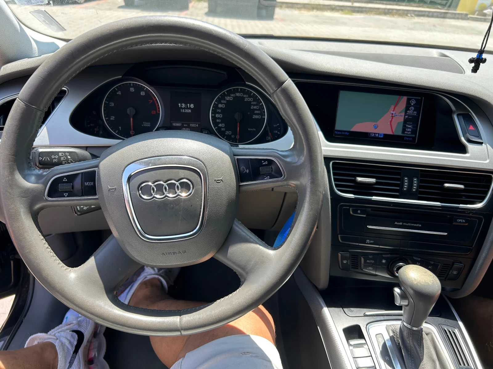 Audi A4 1.8T АВТОМАТИК, снимка 13 - Автомобили и джипове - 54743632