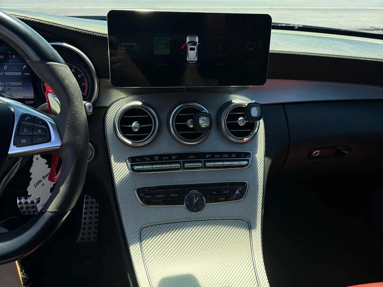 Mercedes-Benz C 43 AMG 4MATIC* DISTRONIC* BURMESTER* 360КАМЕРИ* , снимка 9 - Автомобили и джипове - 54825153