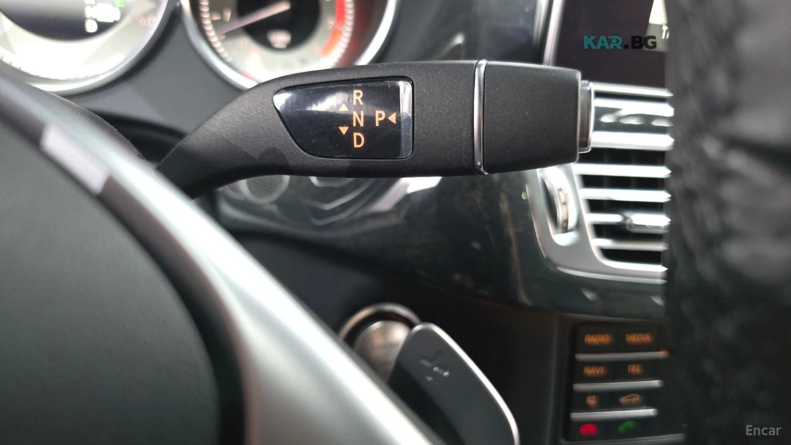 Mercedes-Benz CLS 400 КОЖА* ПОДГРЕВ* ОБДУХВ* BURMASTER* PANO* 360, снимка 9 - Автомобили и джипове - 54900774