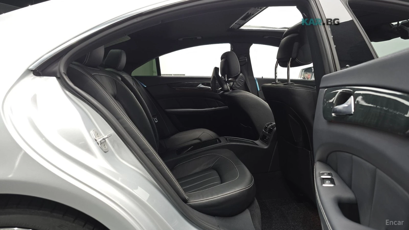 Mercedes-Benz CLS 400 КОЖА* ПОДГРЕВ* ОБДУХВ* BURMASTER* PANO* 360, снимка 12 - Автомобили и джипове - 54900774