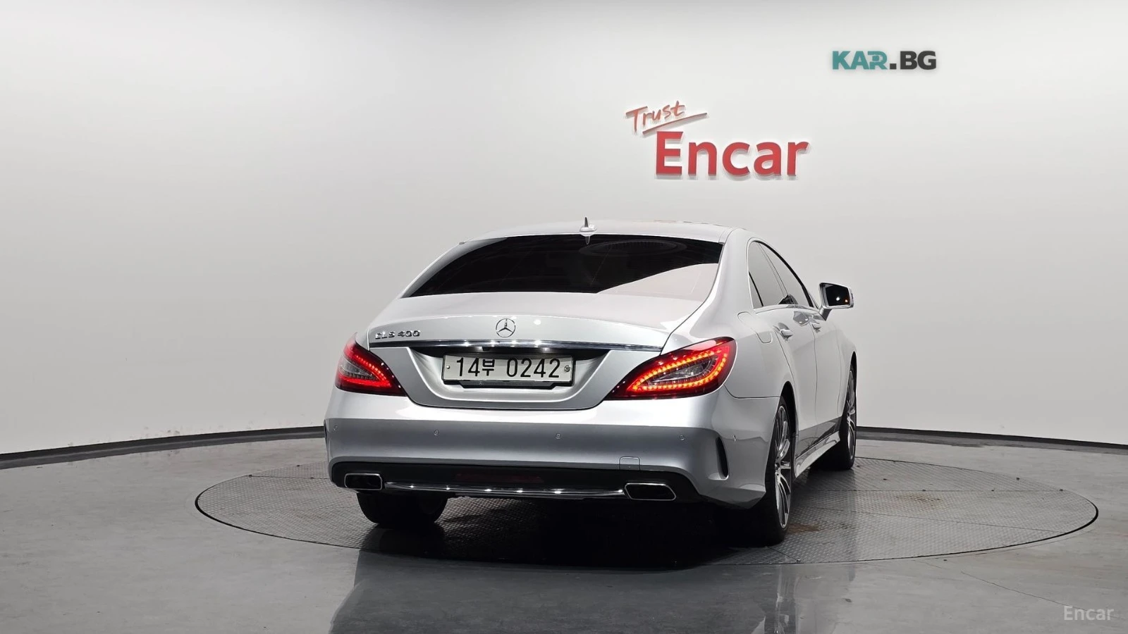 Mercedes-Benz CLS 400 КОЖА* ПОДГРЕВ* ОБДУХВ* BURMASTER* PANO* 360, снимка 4 - Автомобили и джипове - 54900774