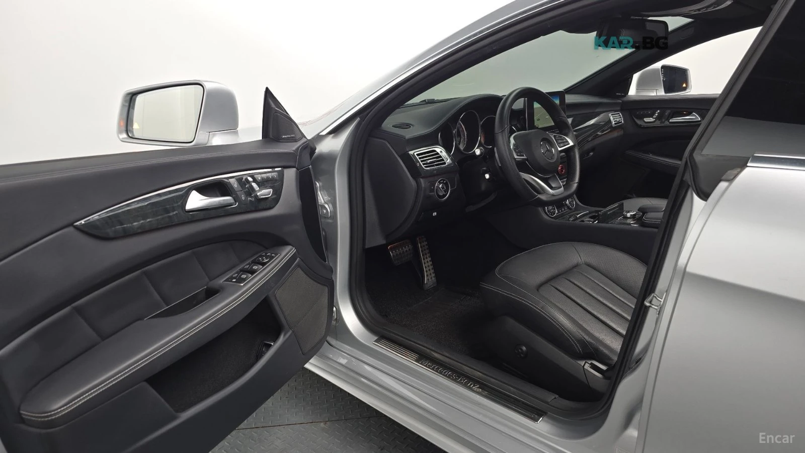 Mercedes-Benz CLS 400 КОЖА* ПОДГРЕВ* ОБДУХВ* BURMASTER* PANO* 360, снимка 10 - Автомобили и джипове - 54900774