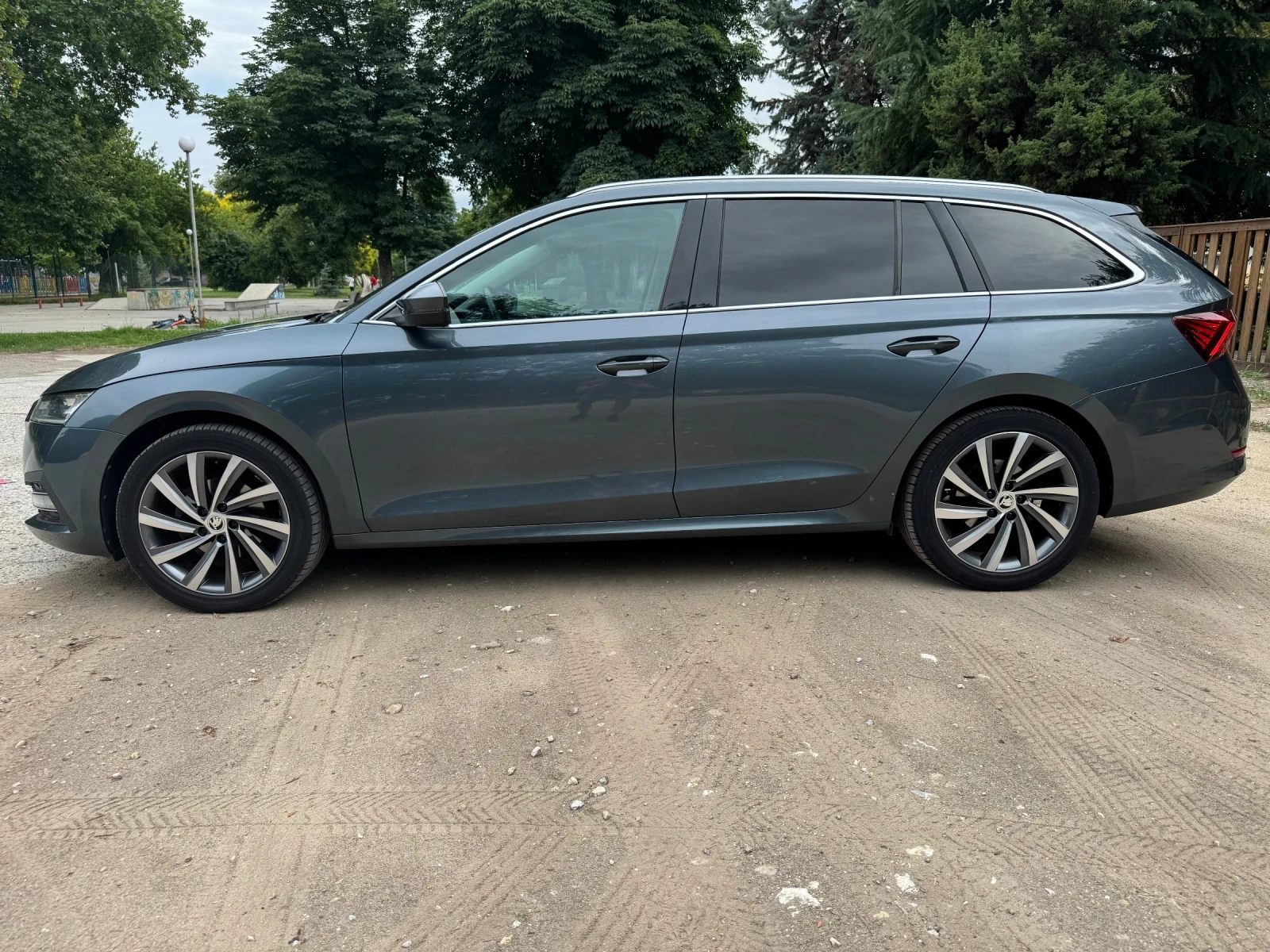 Skoda Octavia First Edition 2.0TDI 150kc, снимка 3 - Автомобили и джипове - 55039137