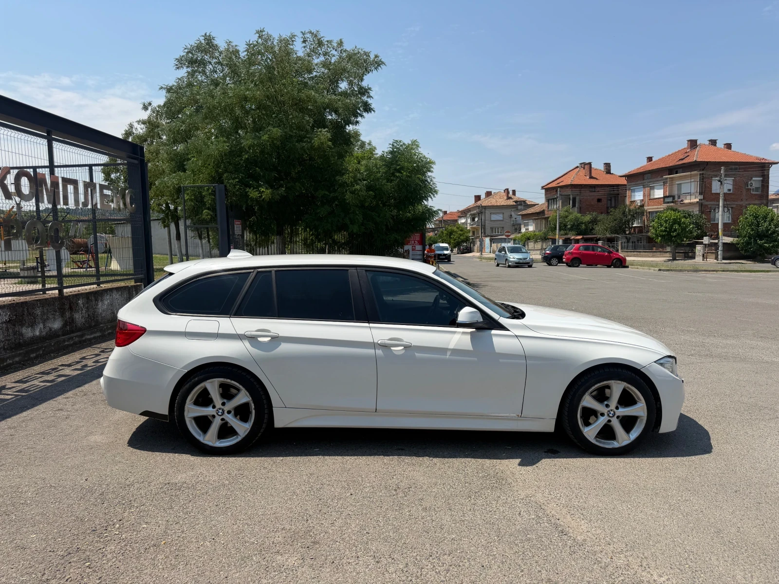 BMW 318, снимка 3 - Автомобили и джипове - 55133479