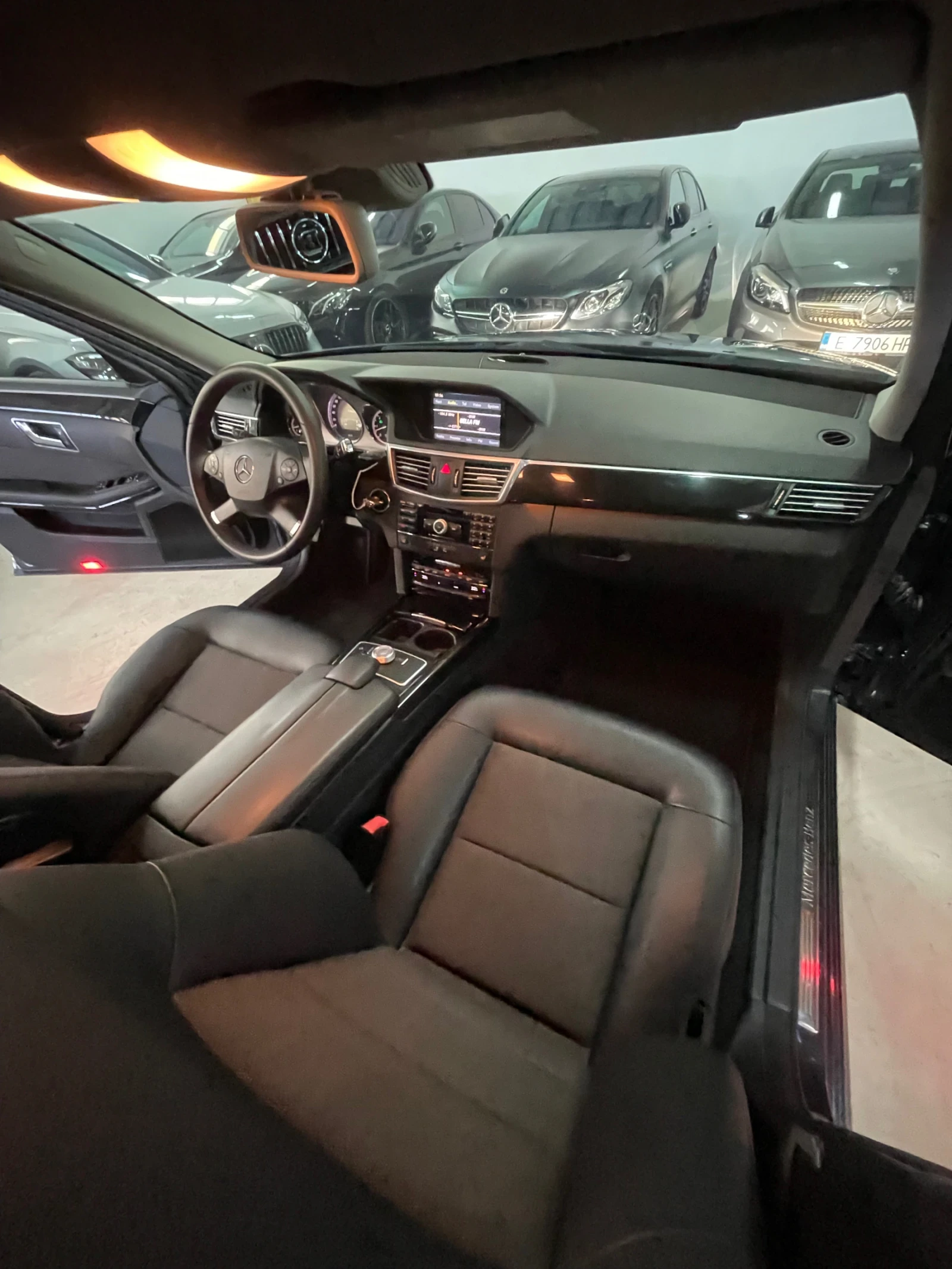 Mercedes-Benz E 350 CDI/Дистроник/подгрев/парктр/ОБСЛУЖЕНА/ГАРАНЦИЯ!!!, снимка 16 - Автомобили и джипове - 55501080