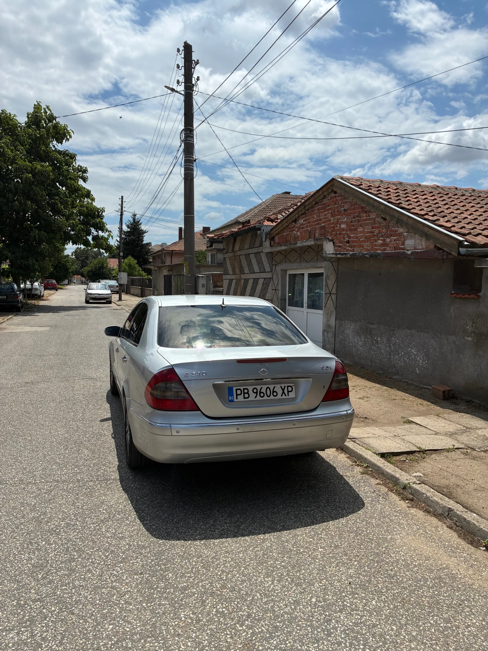 Mercedes-Benz E 270, снимка 9 - Автомобили и джипове - 56125214