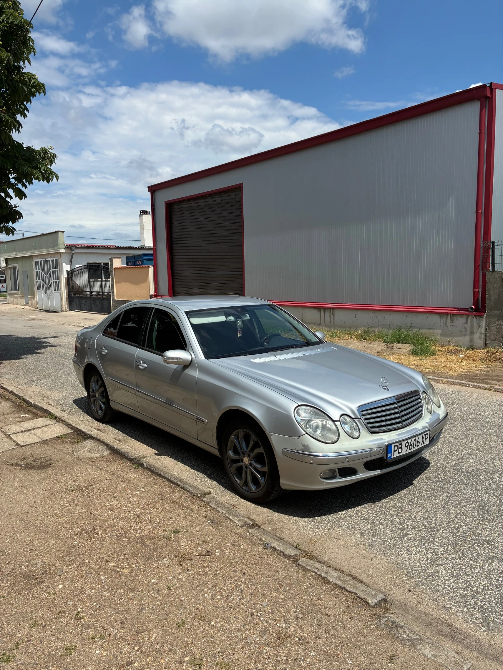 Mercedes-Benz E 270