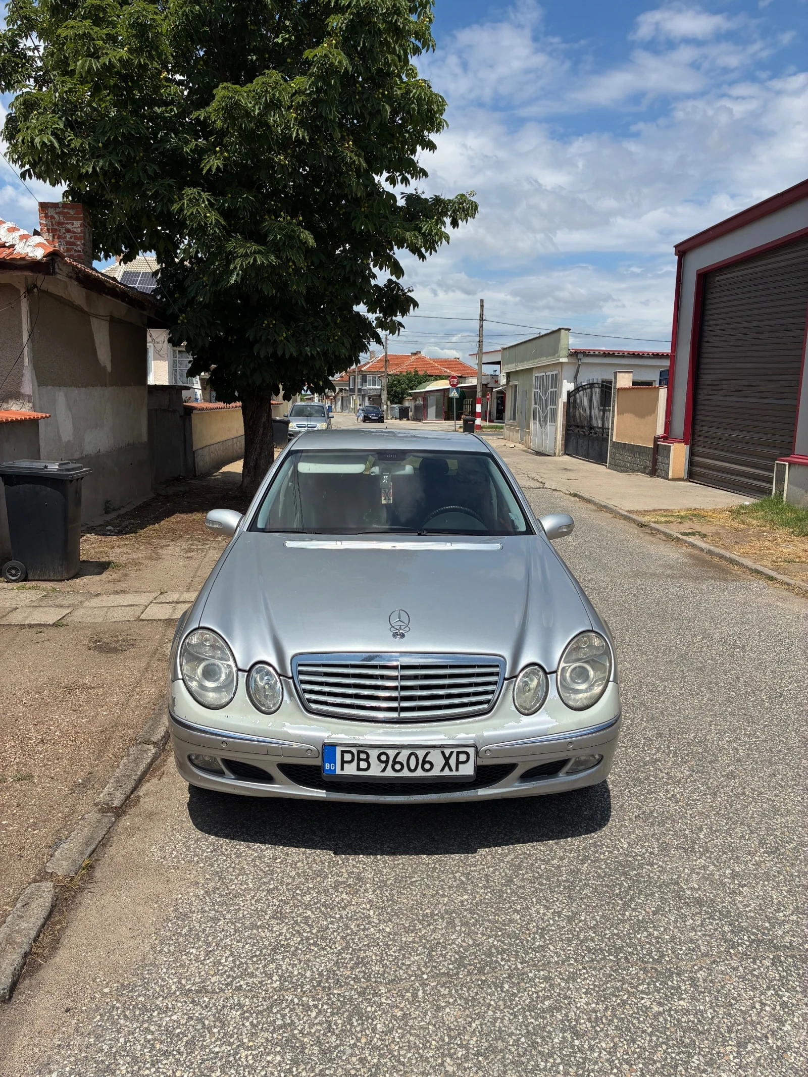 Mercedes-Benz E 270, снимка 2 - Автомобили и джипове - 56125214