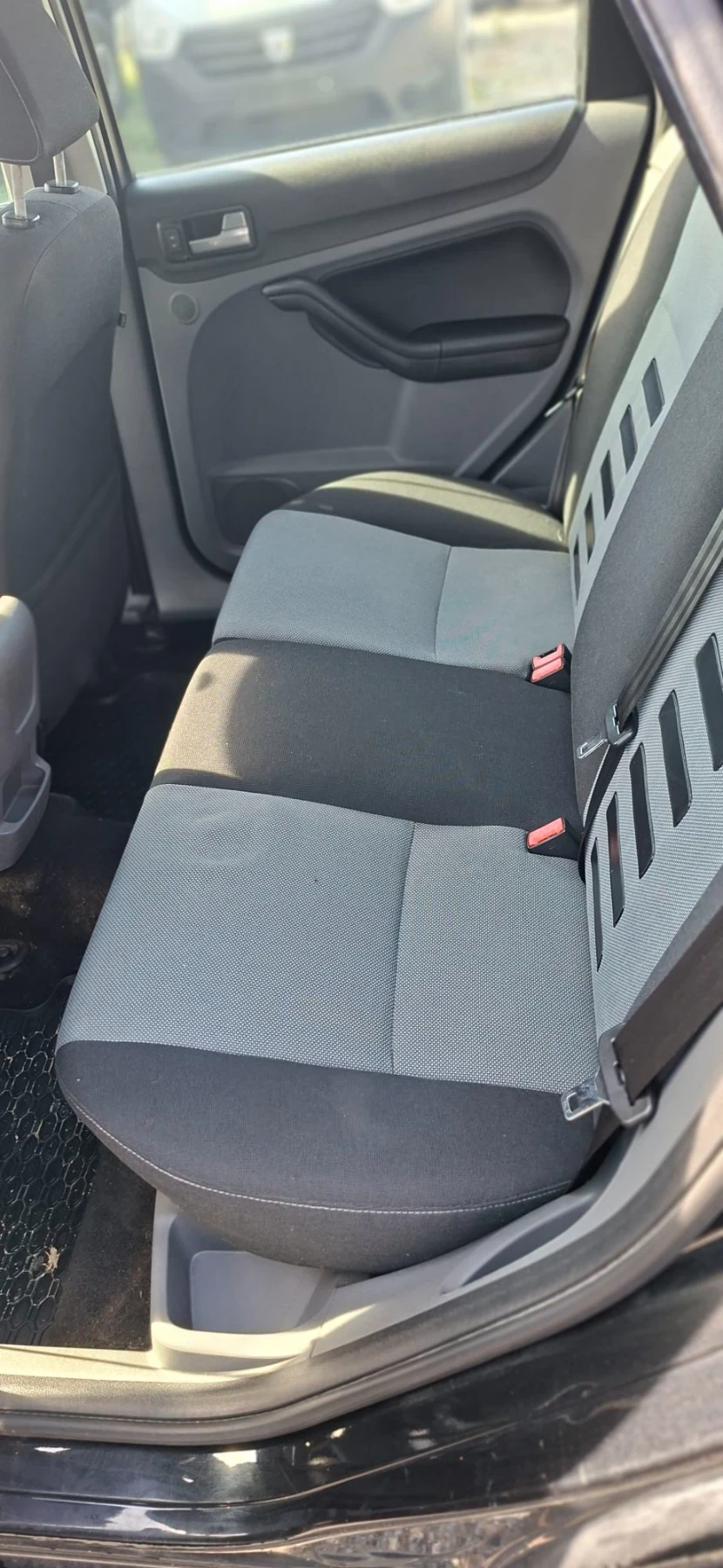 Ford Focus 1.6 d, снимка 8 - Автомобили и джипове - 56392247