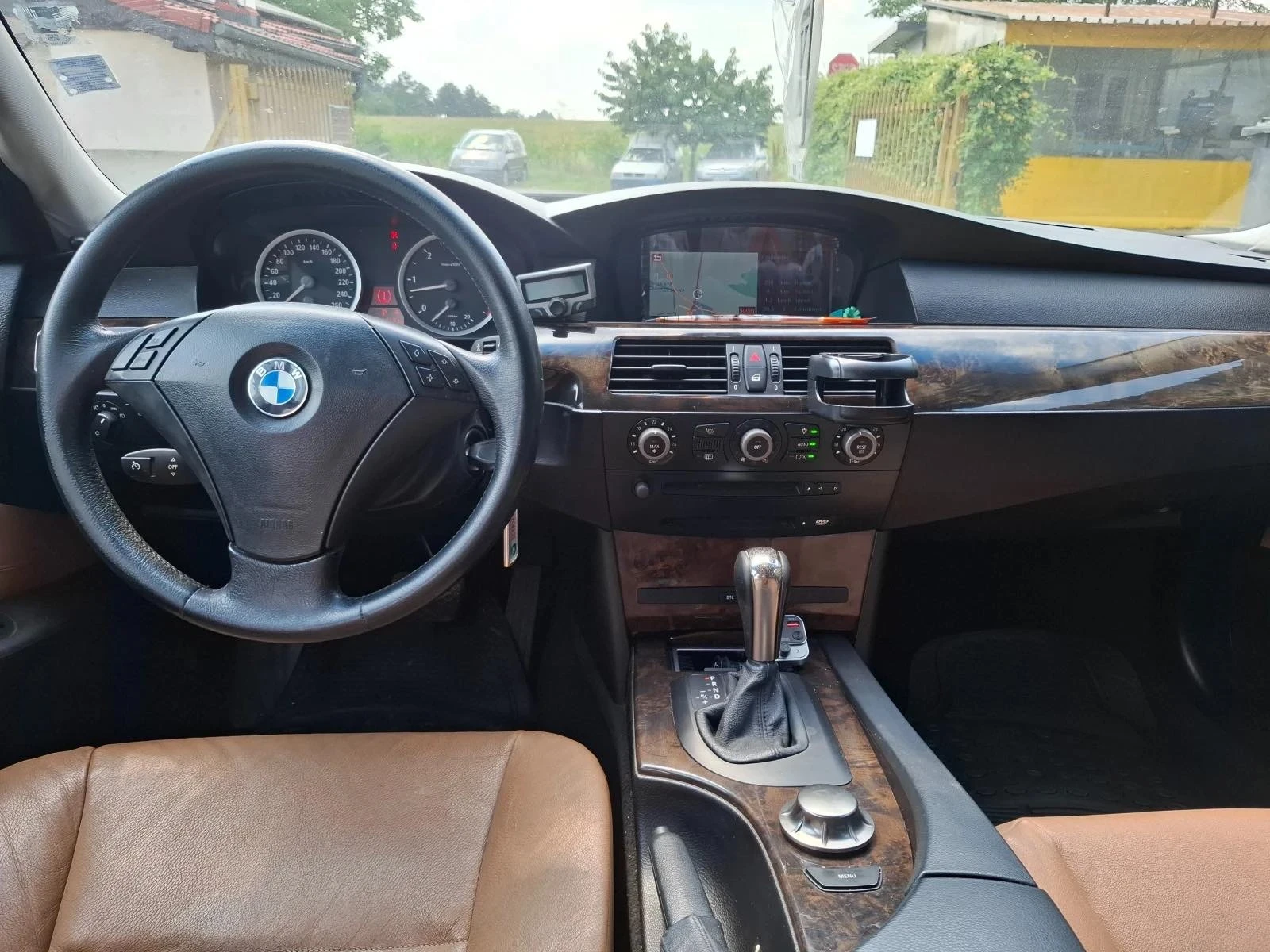 BMW 525, снимка 8 - Автомобили и джипове - 56570272