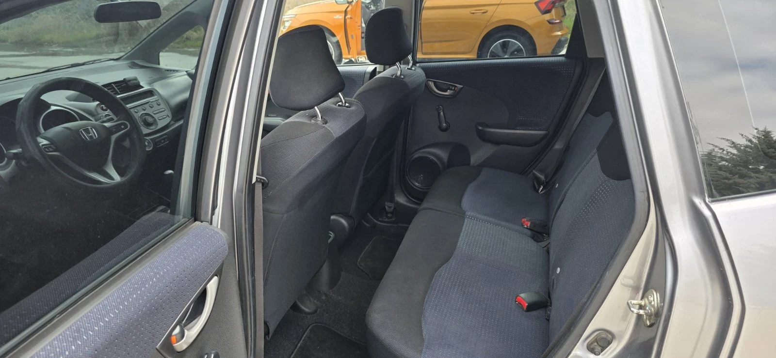 Honda Jazz, снимка 7 - Автомобили и джипове - 56643859