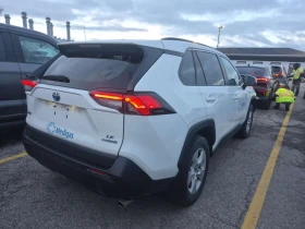 Toyota Rav4 * HYBRID LE * CARFAX * БЕЗ ПЪРВОНАЧАЛНА * , снимка 3