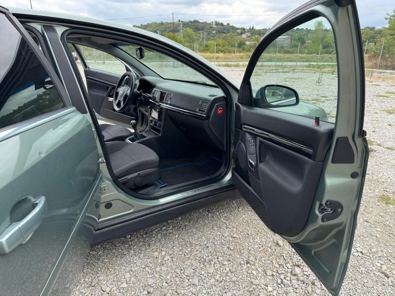 Opel Signum 2.0 i, снимка 8 - Автомобили и джипове - 51376767