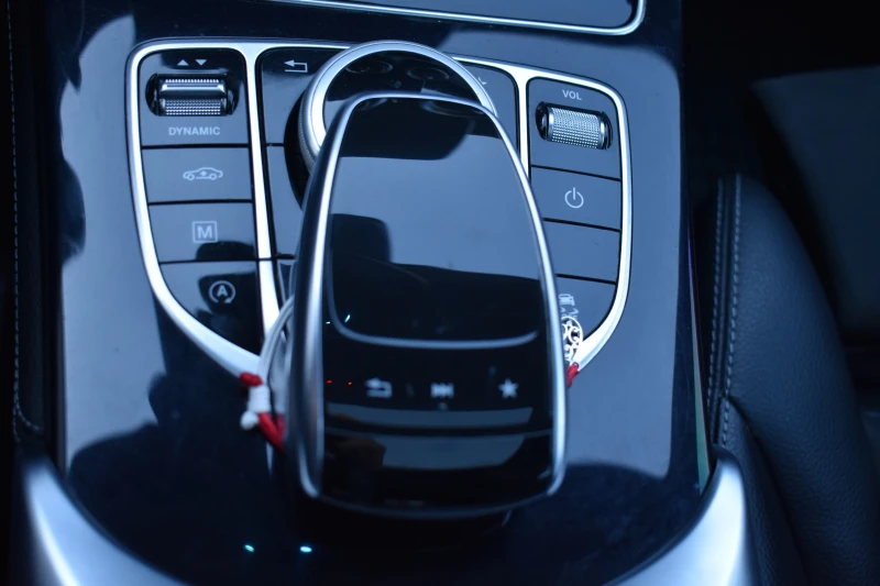 Mercedes-Benz GLC 250 AMG PACK/4MATIC/9G/ОБСЛУЖЕН/ТОП!!!, снимка 15 - Автомобили и джипове - 52741854